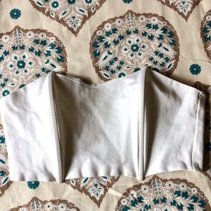 ⚠️SOLD⚠️ Large Foreign Exchange White Crop Bandeau